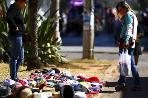 Brasil tem 25,4 milhões de pessoas trabalhando por conta própria, segundo o IBGE